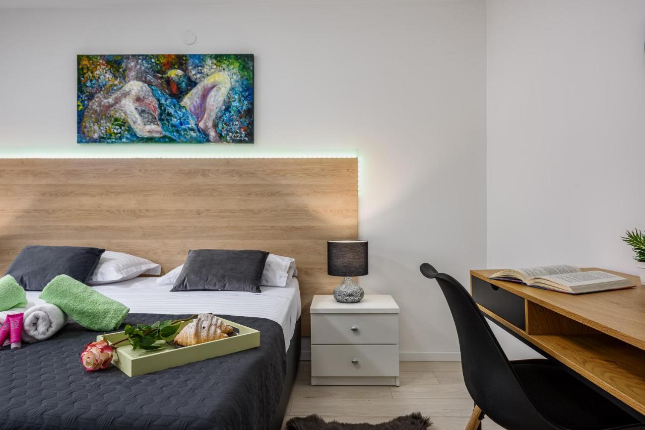 Apartment S&M Heart Of Pula Ngoại thất bức ảnh