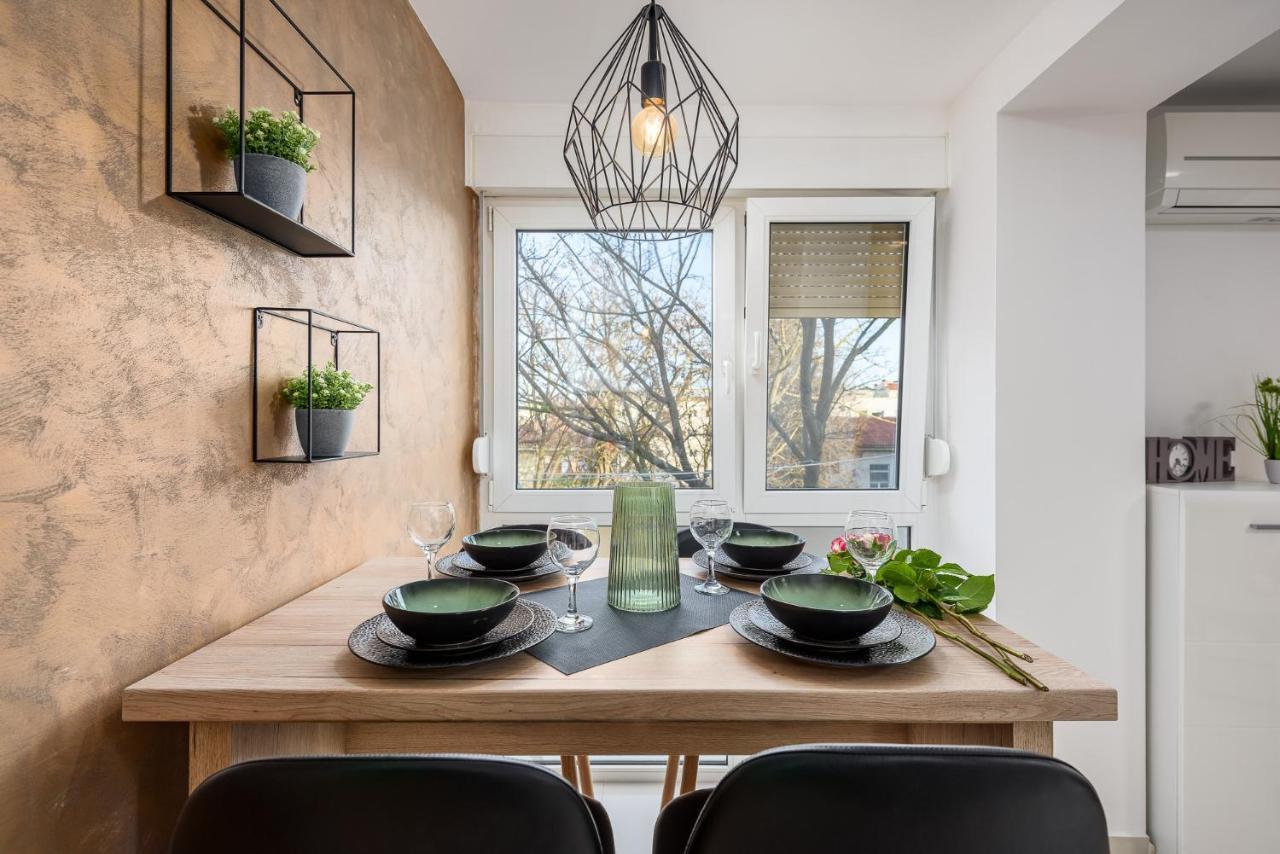 Apartment S&M Heart Of Pula Ngoại thất bức ảnh