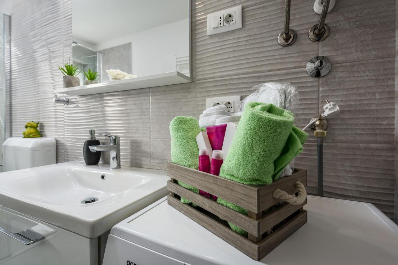 Apartment S&M Heart Of Pula Ngoại thất bức ảnh