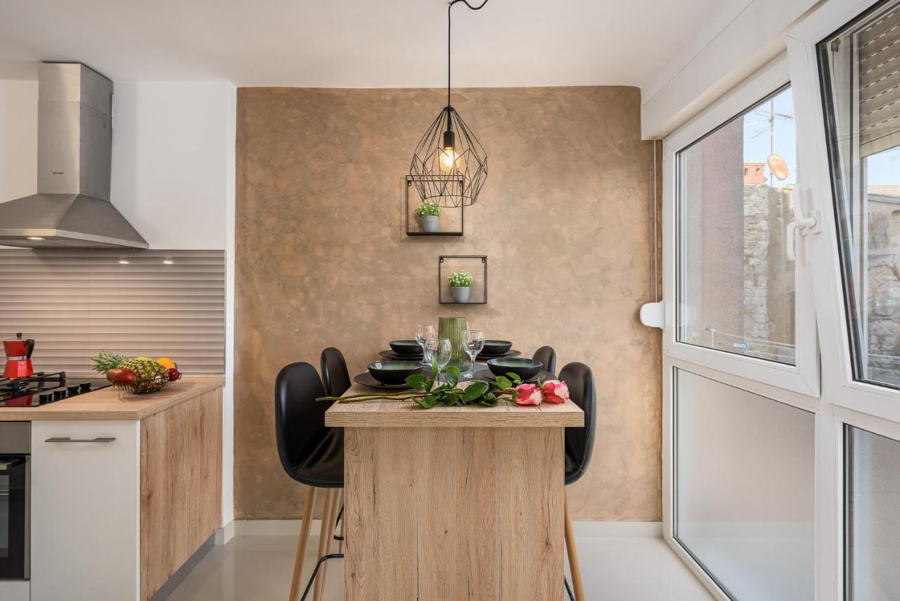 Apartment S&M Heart Of Pula Ngoại thất bức ảnh