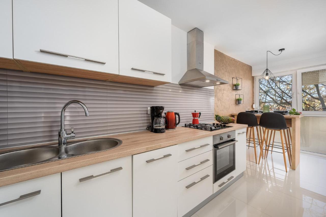 Apartment S&M Heart Of Pula Ngoại thất bức ảnh